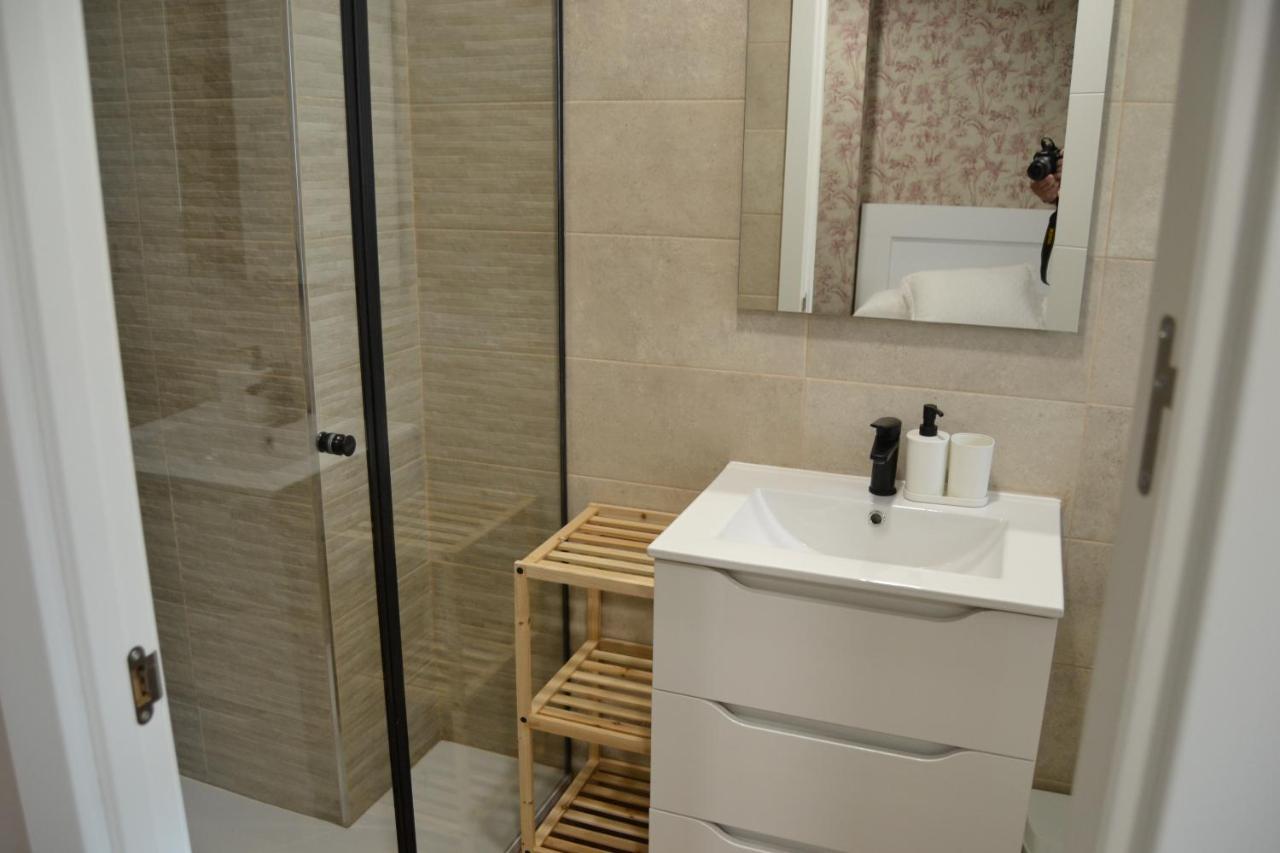 Greco 8 Hotel Sarria Bagian luar foto