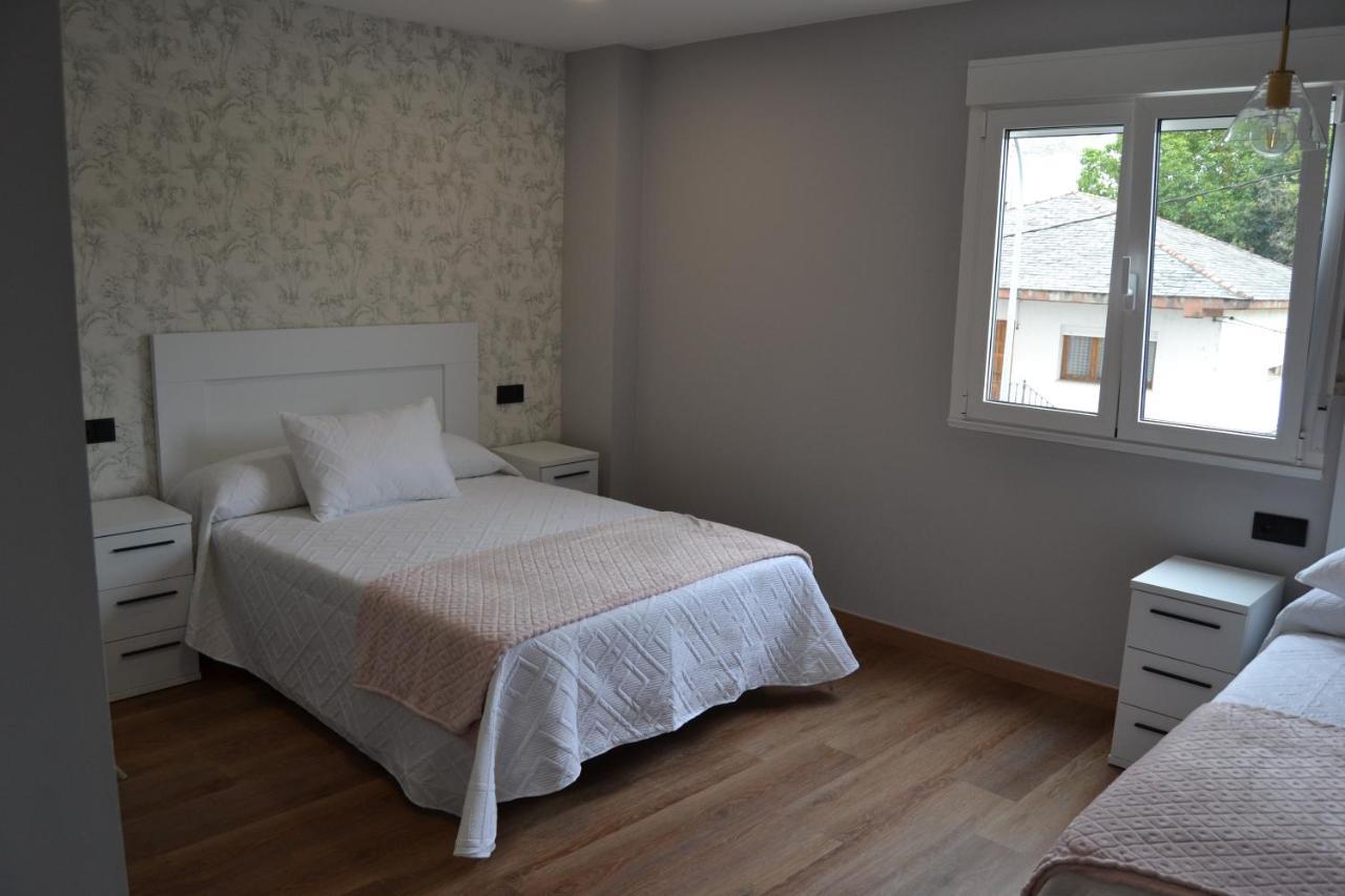 Greco 8 Hotel Sarria Bagian luar foto