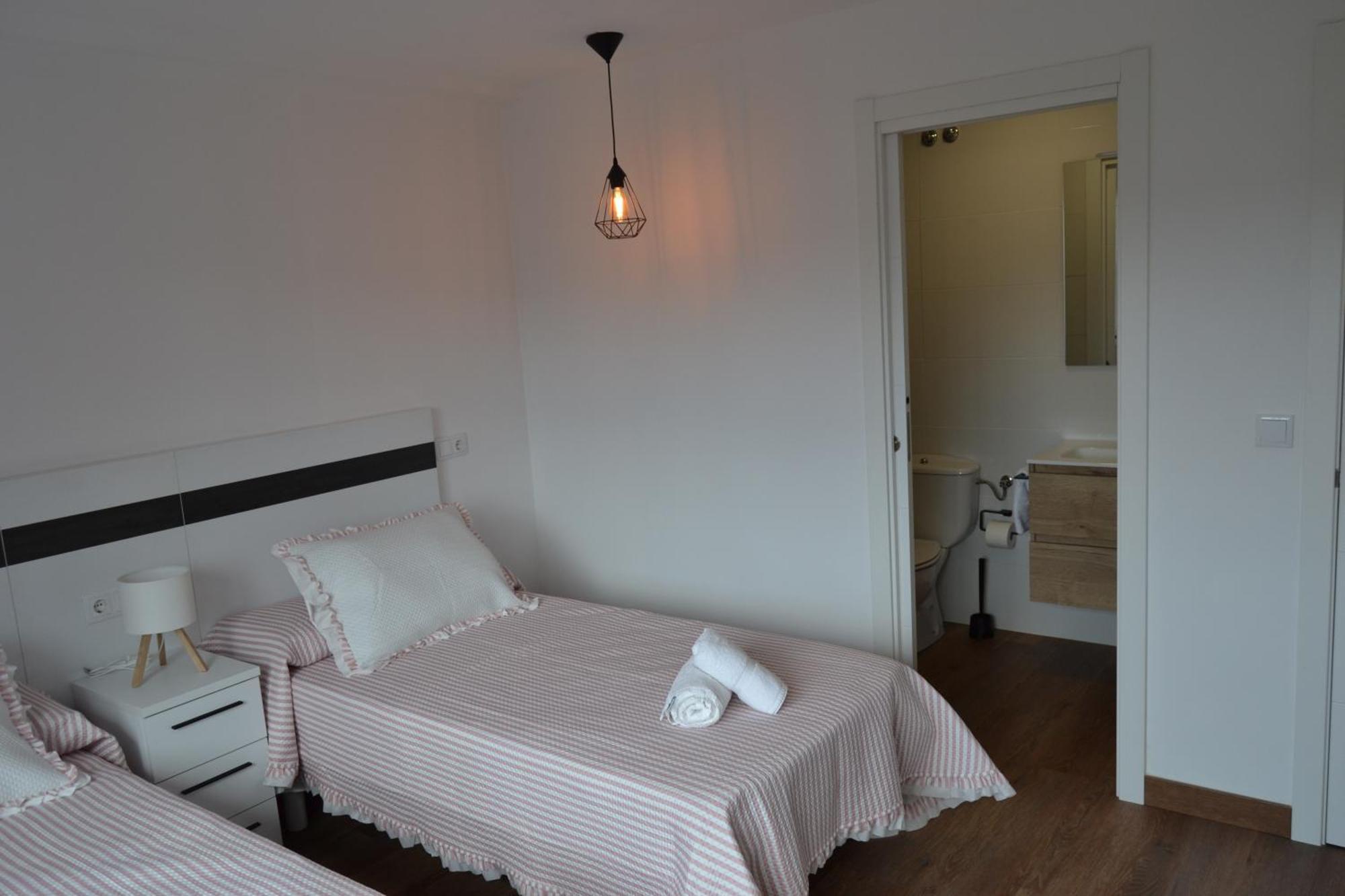 Greco 8 Hotel Sarria Bagian luar foto