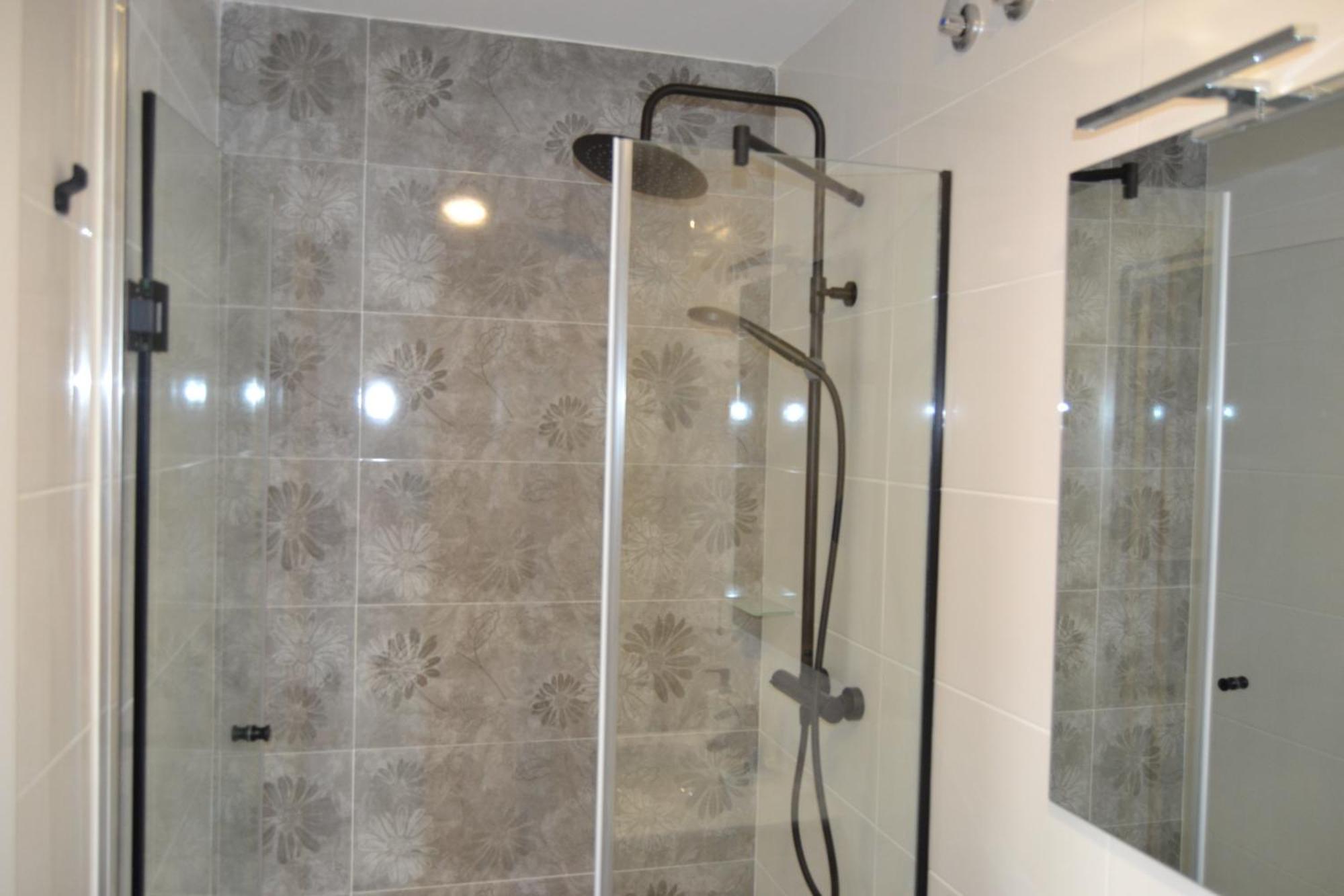 Greco 8 Hotel Sarria Bagian luar foto