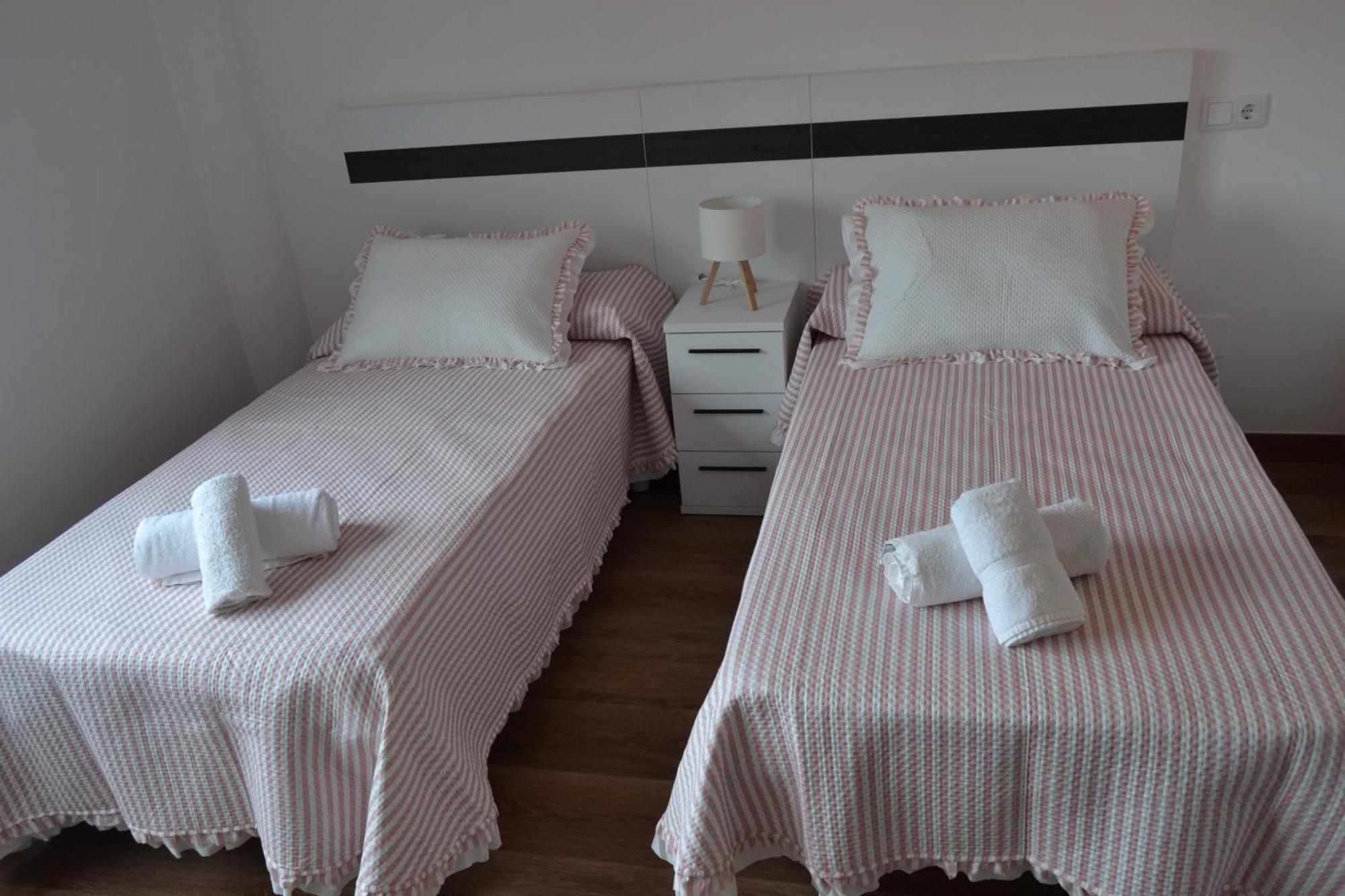 Greco 8 Hotel Sarria Bagian luar foto
